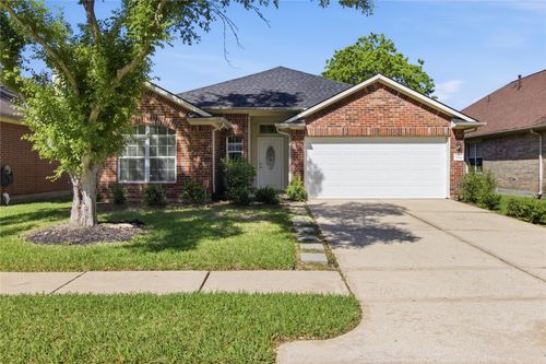 3930 Teal Run Place Ct, Fresno, TX, 77545-7051 | Card Image