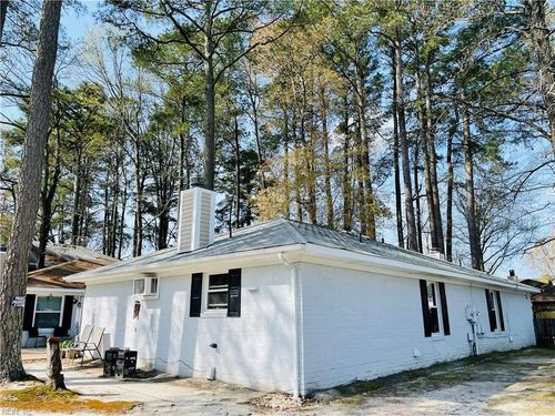 703 S Rosemont Road, Virginia Beach, VA, 23452 | Card Image