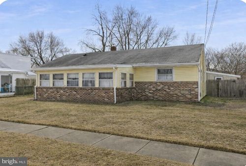 813 Mount Rd, BURLINGTON, NJ, 08016-2856 | Card Image