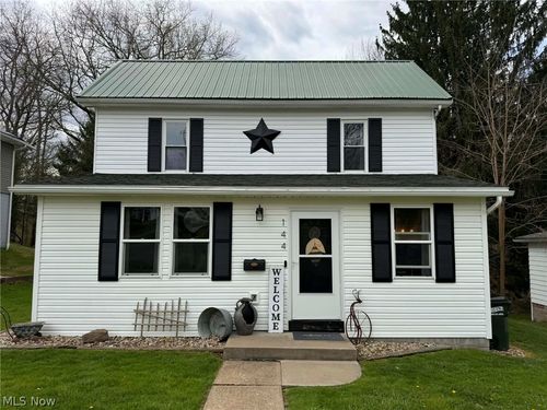 144 2nd St Se, Carrollton, OH, 44615-1411 | Card Image