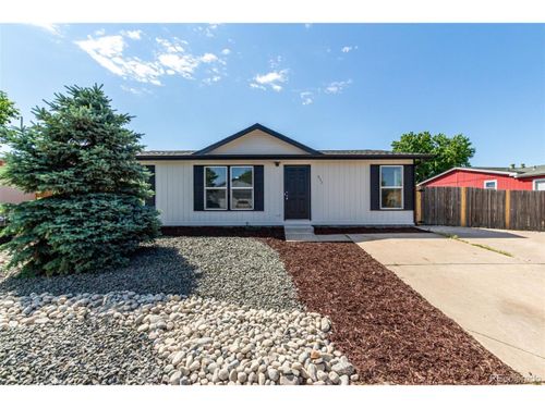 657 Locust Ave, Lochbuie, CO, 80603-5785 | Card Image