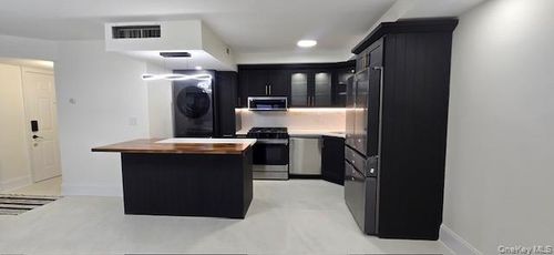 510a-510 115th St, College Point, NY, 11356-1042 | Card Image