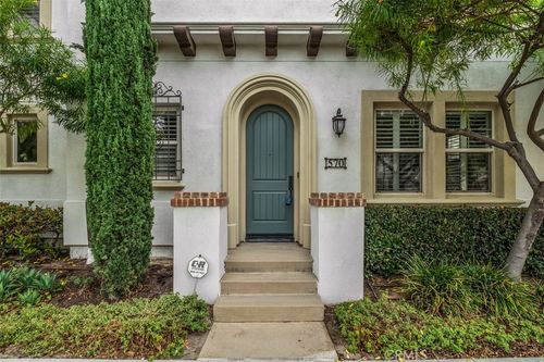 570 S Kroeger St, Anaheim, CA, 92805 | Card Image