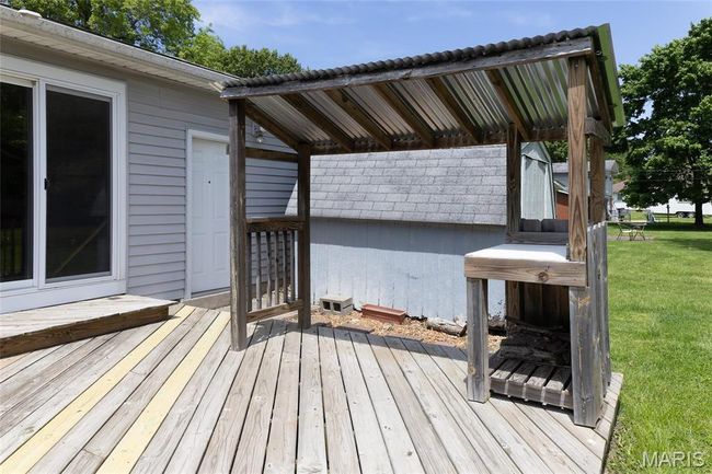 14 Dee St, House other with 3 bedrooms, 2 bathrooms and 2 parking in Moro IL | Image 24