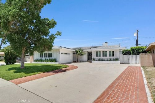 535 N Century, Anaheim, CA, 92805 | Card Image