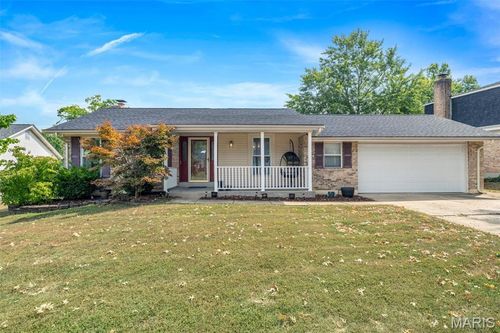 4130 Saddle Back Ct, Saint Louis, MO, 63129-3450 | Card Image