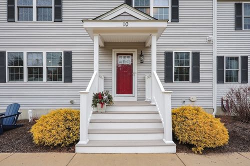 unit-10-143 Oak St, Norton, MA, 02766-1174 | Card Image