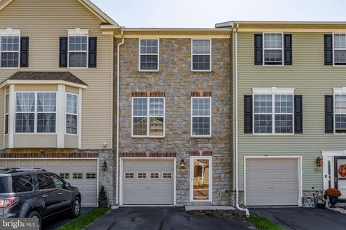 296 Red Cedar Ln, MARIETTA, PA, 17547-9410 | Card Image