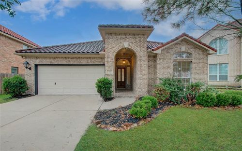 22 Oakmont Court, Jersey Village, TX, 77064 | Card Image