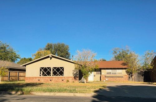 3224 W Dengar Ave, Midland, TX, 79705-6215 | Card Image