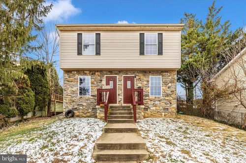 a-915 Rose Hill Ave, HAGERSTOWN, MD, 21740-6459 | Card Image