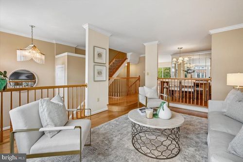 6488 Sharon Kay Ct, ALEXANDRIA, VA, 22310-2560 | Card Image