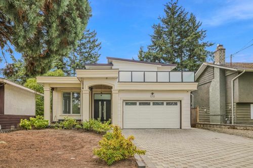 15918 Roper Ave, White Rock, BC, V4B2H4 | Card Image