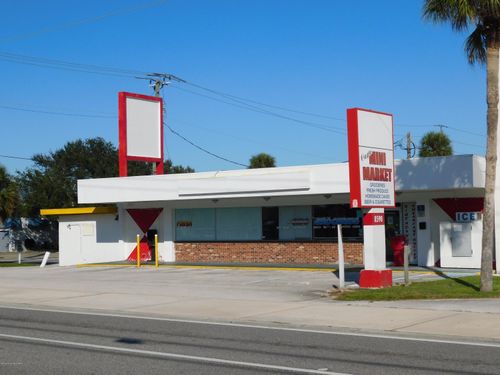 8590 N Atlantic Ave, Cape Canaveral, FL, 32920-3504 | Card Image