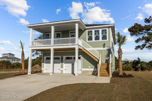 100 Wave Ct, Newport, NC, 28570-8602 | Card Image