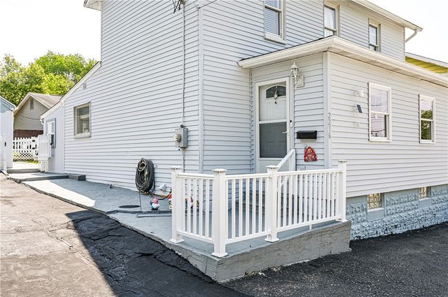 2216 Keystone Ave, House other with 3 bedrooms, 2 bathrooms and 1 parking in Hempfield Twp - WML PA | Image 6