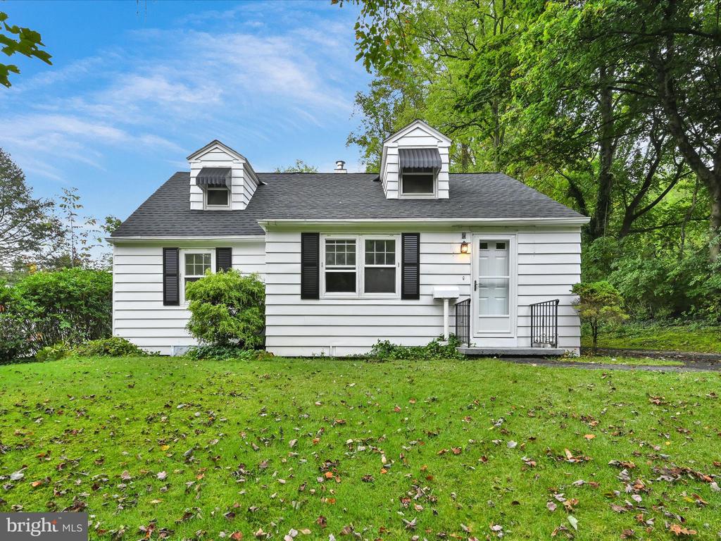 Cedar St, Mohnton, PA 19540