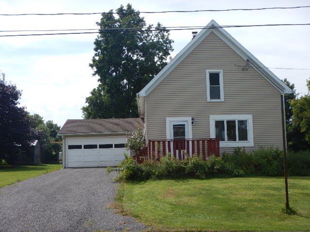 Lockport Rd, Oakfield, NY 14125