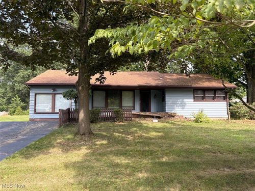 4227 Sheridan Rd, Youngstown, OH, 44514-1056 | Card Image