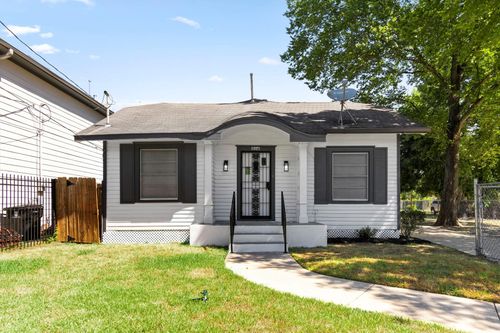 904 Mansfield St, Houston, TX, 77091-4117 | Card Image