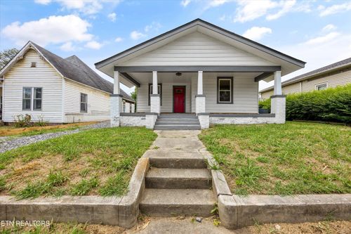329 E Morelia Ave, Knoxville, TN, 37917-5018 | Card Image