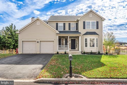 4128 Foxwood Cir, EASTON, PA, 18040-6680 | Card Image