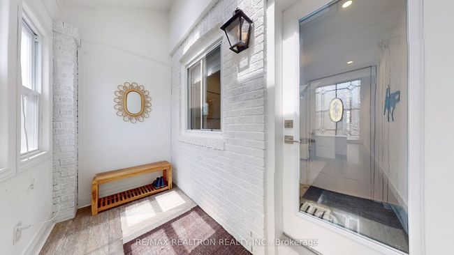 92 Walpole Ave, House attached with 2 bedrooms, 1 bathrooms and null parking in Toronto ON | Image 5