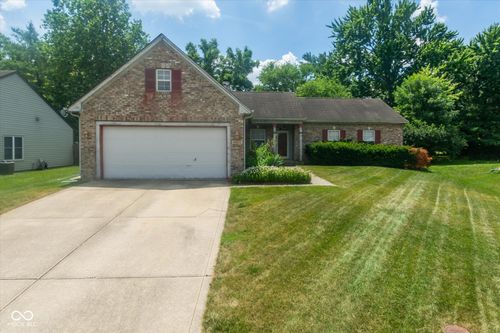 4625 Pine Park Ln, Indianapolis, IN, 46268-1858 | Card Image
