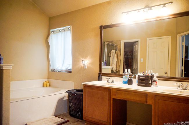 9614 Ed Wiseman Trl, House other with 3 bedrooms, 3 bathrooms and null parking in San Antonio TX | Image 31