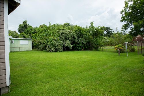 123 Lake Rd, La Marque, TX, 77568-4014 | Card Image