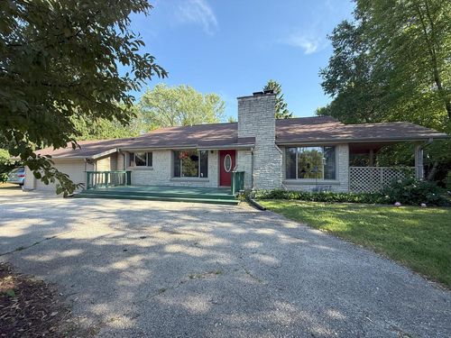 N72W14281 Good Hope Road, Menomonee Falls, WI, 53051 | Card Image
