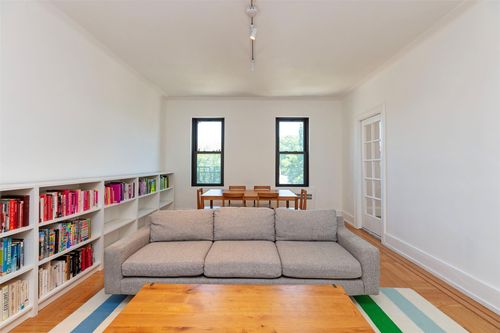 apt-3l-76 Austin St, Forest Hills, NY, 11375-6916 | Card Image