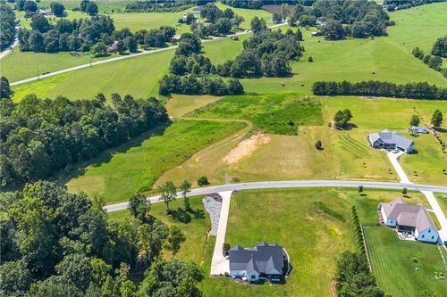 205 Pearman Rd, Summerfield, NC, 27358-8206 | Card Image