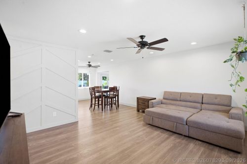 674 Sw Old Briar Ave, Port Saint Lucie, FL, 34953-6347 | Card Image