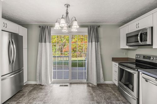 e-32 Fox Meadow Rd, Leominster, MA, 01453-1958 | Card Image