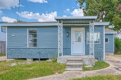 6715 Victoria St, Houston, TX, 77020-5024 | Card Image