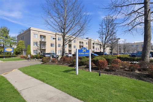 apt-221-54 School St, Westbury, NY, 11590-4471 | Card Image
