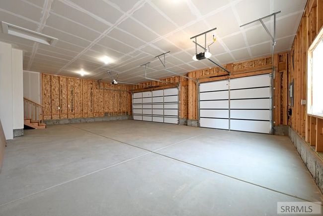 Garage | Image 12