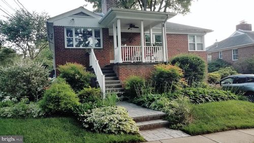 2208 Osborn Dr, SILVER SPRING, MD, 20910-1323 | Card Image