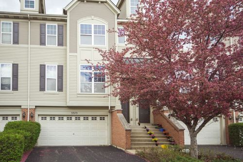 3373 Kentshire Cir, Aurora, IL, 60504-6917 | Card Image