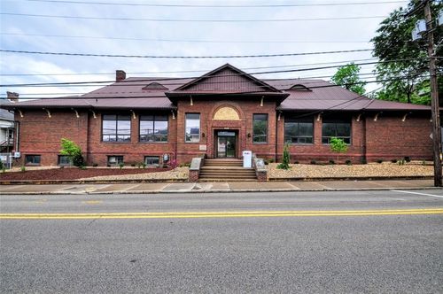 311 S Central Ave, Canonsburg, PA, 15317-1637 | Card Image
