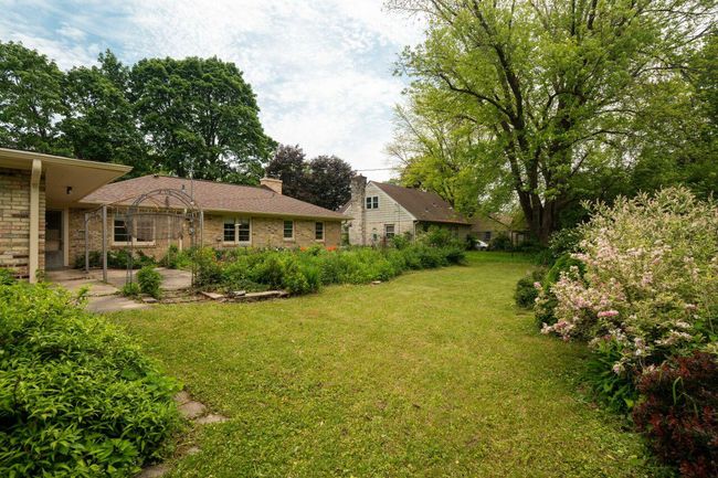 8083 N 37th Street, House other with 3 bedrooms, 2 bathrooms and null parking in Brown Deer WI | Image 9