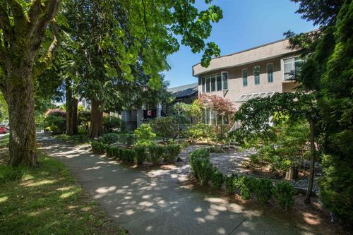 2945 W 12th Ave, Vancouver, BC, V6K2R2 | Card Image