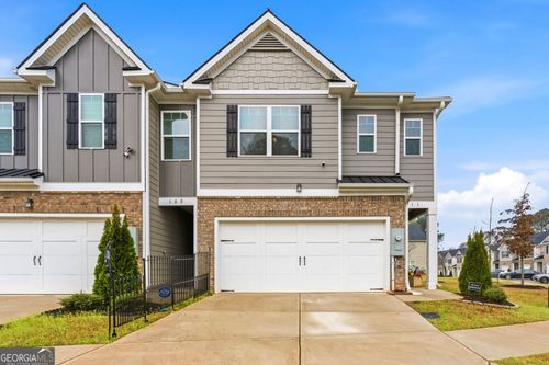 111 Hampton Cir, McDonough, GA, 30253-1100 | Card Image