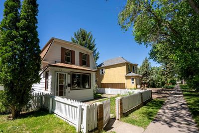 522 12 B St N, House detached with 2 bedrooms, 2 bathrooms and 1 parking in Lethbridge AB | Image 3