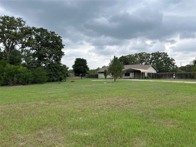 View of yard | Image 5