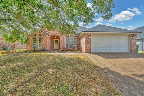 2813 Concho Bend Dr, Waco, TX, 76712-8840 | Card Image