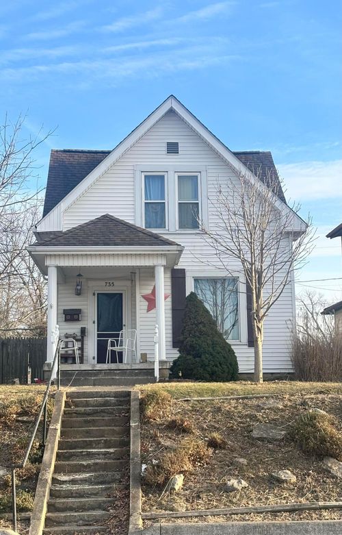 735 Leesburg Ave, Washington Court House, OH, 43160-1251 | Card Image