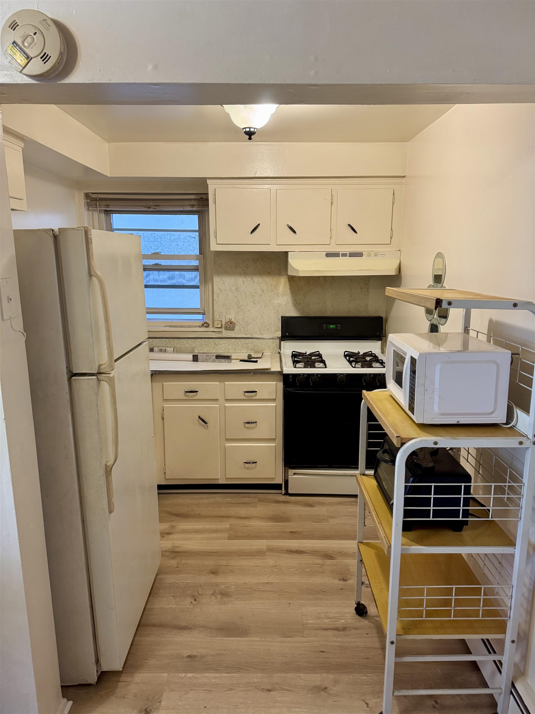 Residential Lease in JC, Heights 3