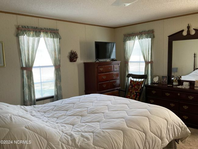 Master Bedroom | Image 18